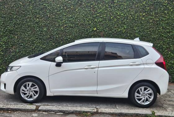 HONDA FIT 1.5 LX 16V FLEX 4P AUTOMÁTICO HONDA FIT 1.5 LX 16V FLEX 4P AUTOMÁTICO
